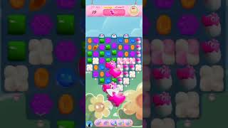 Candy crush saga game play screenshot 2