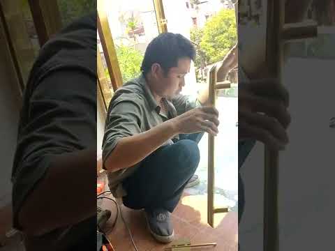 Video mẫu cửa inox mạ vàng đẹp nhất 0921497999(4) - youtube