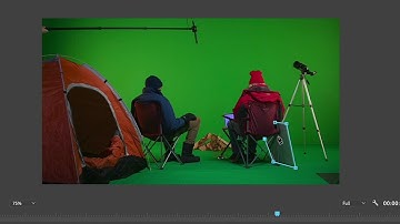 Premiere Pro Tutorial: How to key an unevenly lit green screen