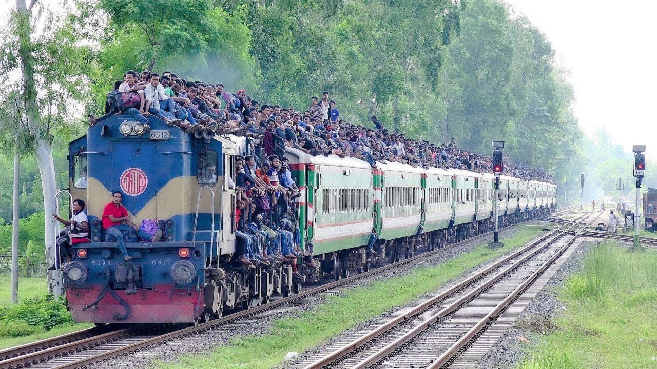 Extreme Overcrowding on Bangladeshi Train during Eid Festival- Drutojan Express | Bangladesh Railway
