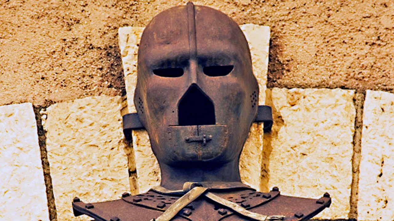 История железной маски. Узник в железной маске. Железная маска, Франция 1698. Железная маска французский Король. А.дюн железная маска.