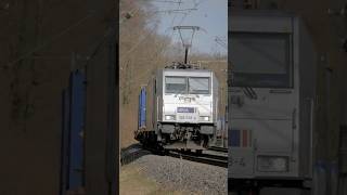 HHLA 386 038-4 schleicht Richtung Westen