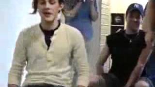 Taylor Hanson-Runaway Run