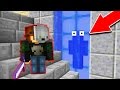 I CAN'T BELIEVE HE DIDN'T SEE ME.. (Minecraft Trolling)