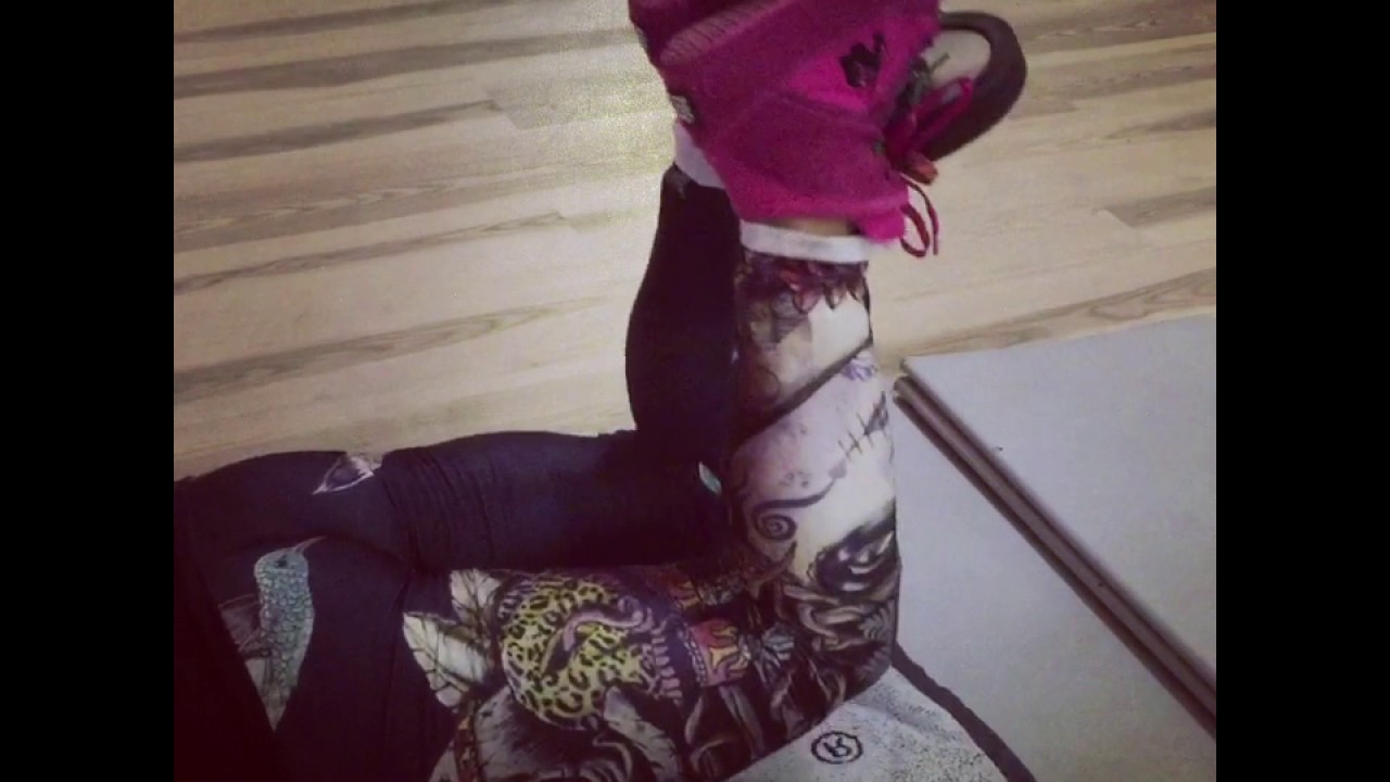 SONIA - 49 YEARS OLD - TEAM UNDERGROUND BODYBUILDING MILITIA - FLESSIONE GAMBA ED ESTENSIONE - YouTube