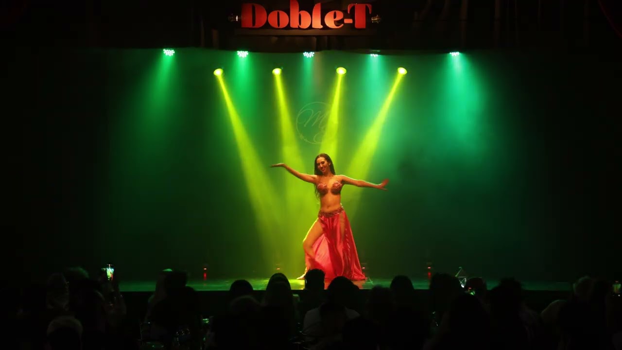 Badi Ghayer Fiki El Aalam - Romántico oriental - Micaela Escobar en Bidaya Raqs