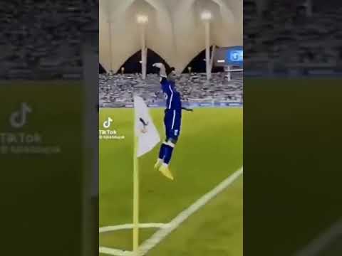 أحبة ولا أدري وين اوديه تصميمي ل سالم الدوسري ترند السعودية