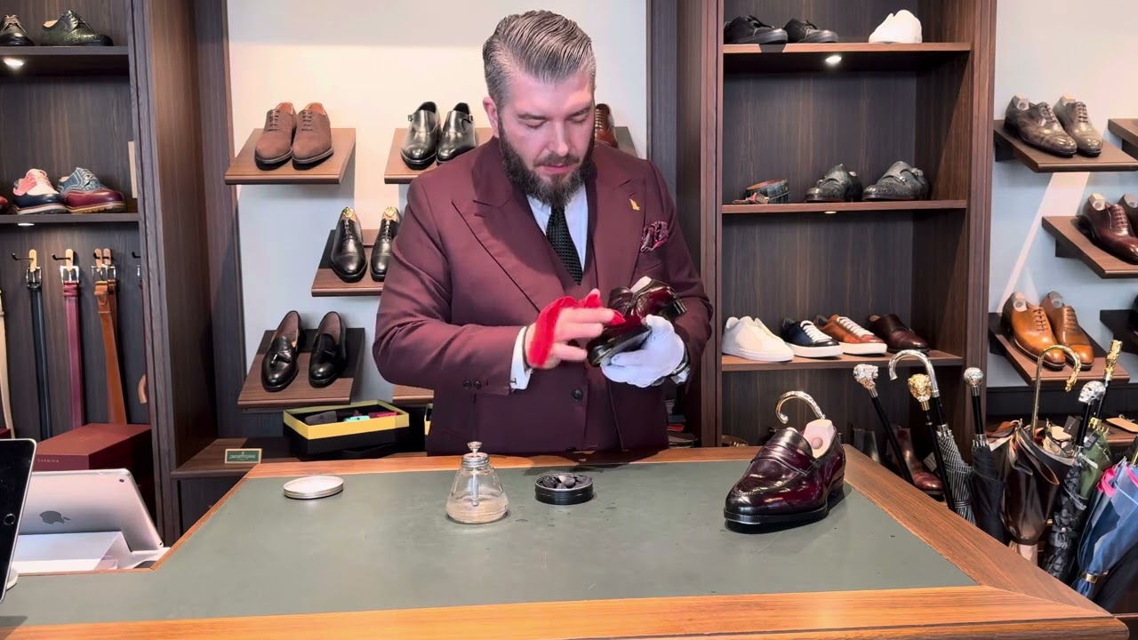 «Как я полирую обувь до зеркального блеска — пошаговое руководство по достижению зеркального блес...
