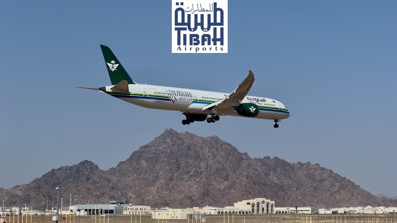 Planes spotting at Madinah Airport #6