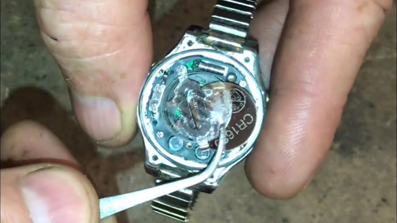 TIPS on putting a NEW battery in your watch YouTube