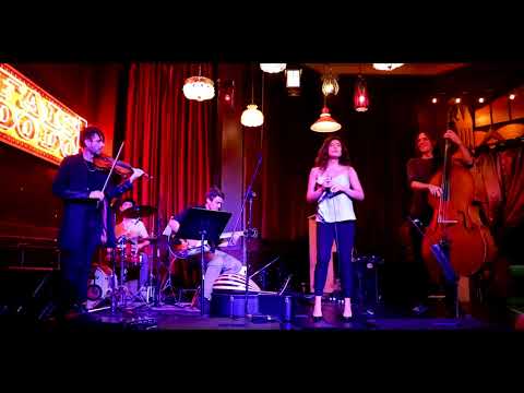 Jamale Abou Hamad | بذكر بالخريف , Les feuilles mortes, Autumn leaves (LIVE)