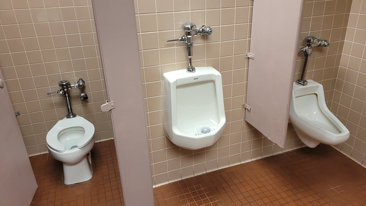 [BT] Circa 1988 Kohler Fixtures at Dillards in Asheville Outlets