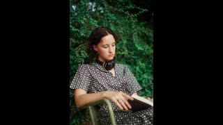 Free Portraits for Strangers in Paris!