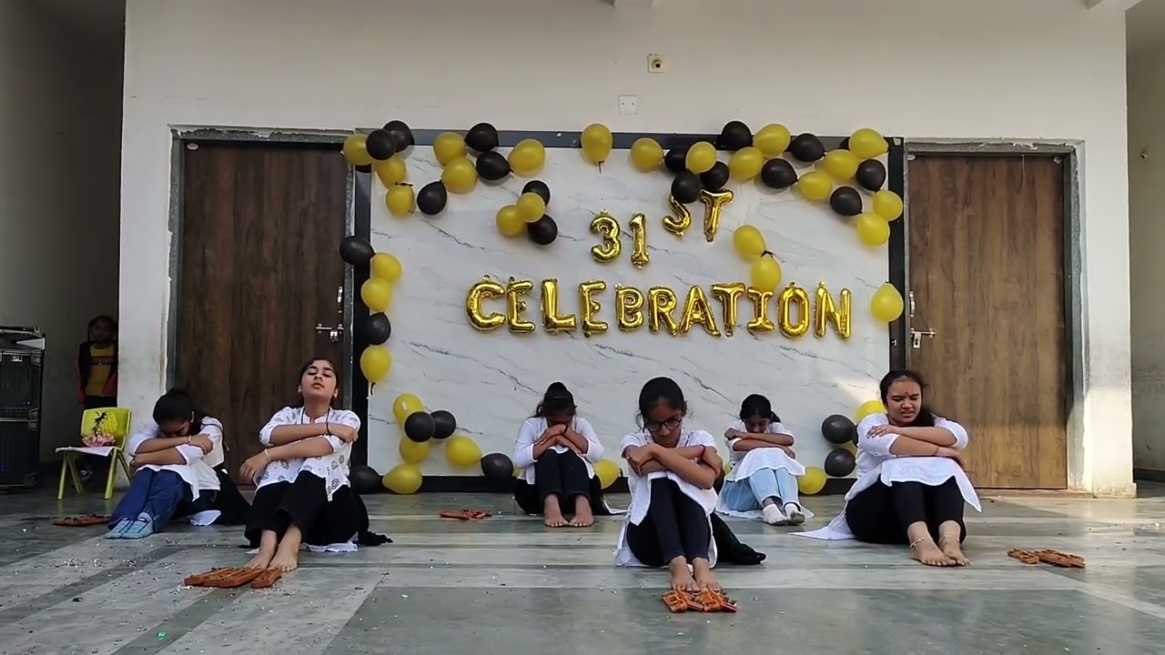 Ahmadabad plan✈️ crash theme Dan's 