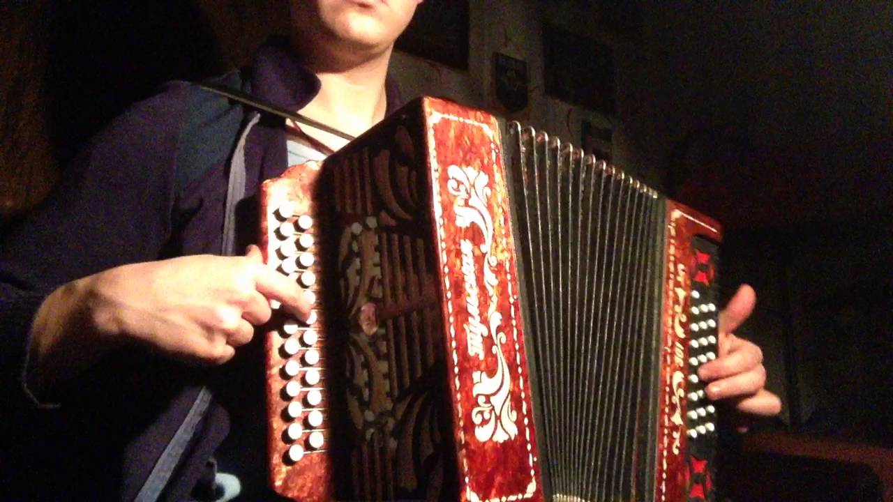 Ти ж меня пидманула (разбор под гармонь) - YouTube