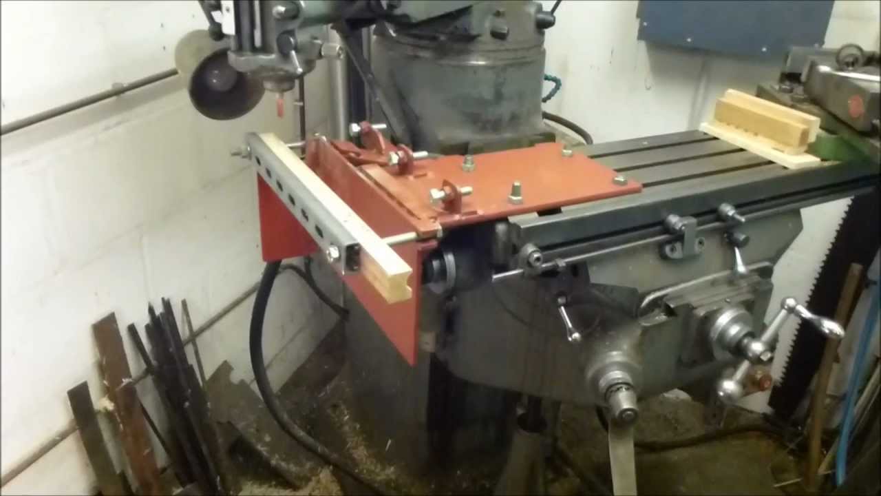 Comb Joint Jig on Bridgeport milling machine. AKA Finger Joint or Box Joint. YouTube