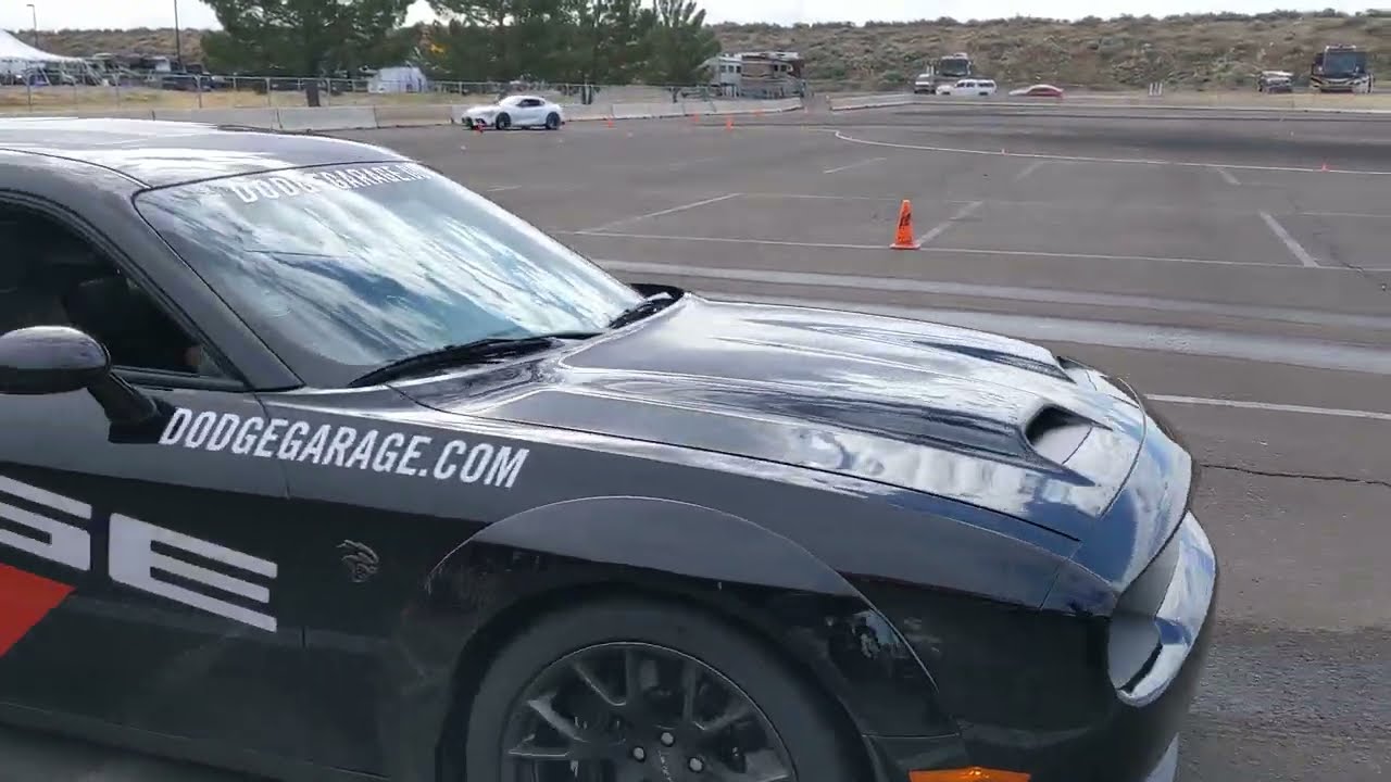 Diversionary Tactics tries Dodge Hellcat thrill Ride at Barret-Jackson 2022 - Part 1