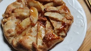 Apple Galette Recipe - Free Form Apple Cinnamon Pie Recipe