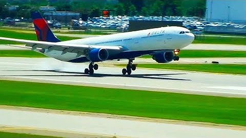 RFS | Plane Landing REAL vs RFS|A320 Delta.@Press2Go