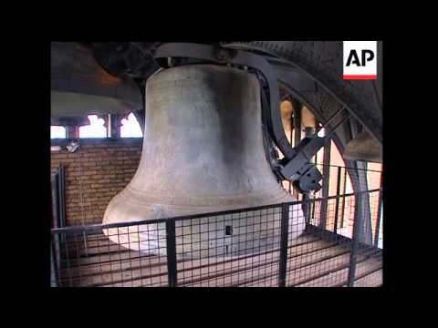 World's most famous clock - Big Ben - rings in its 150th anniversary - 2009