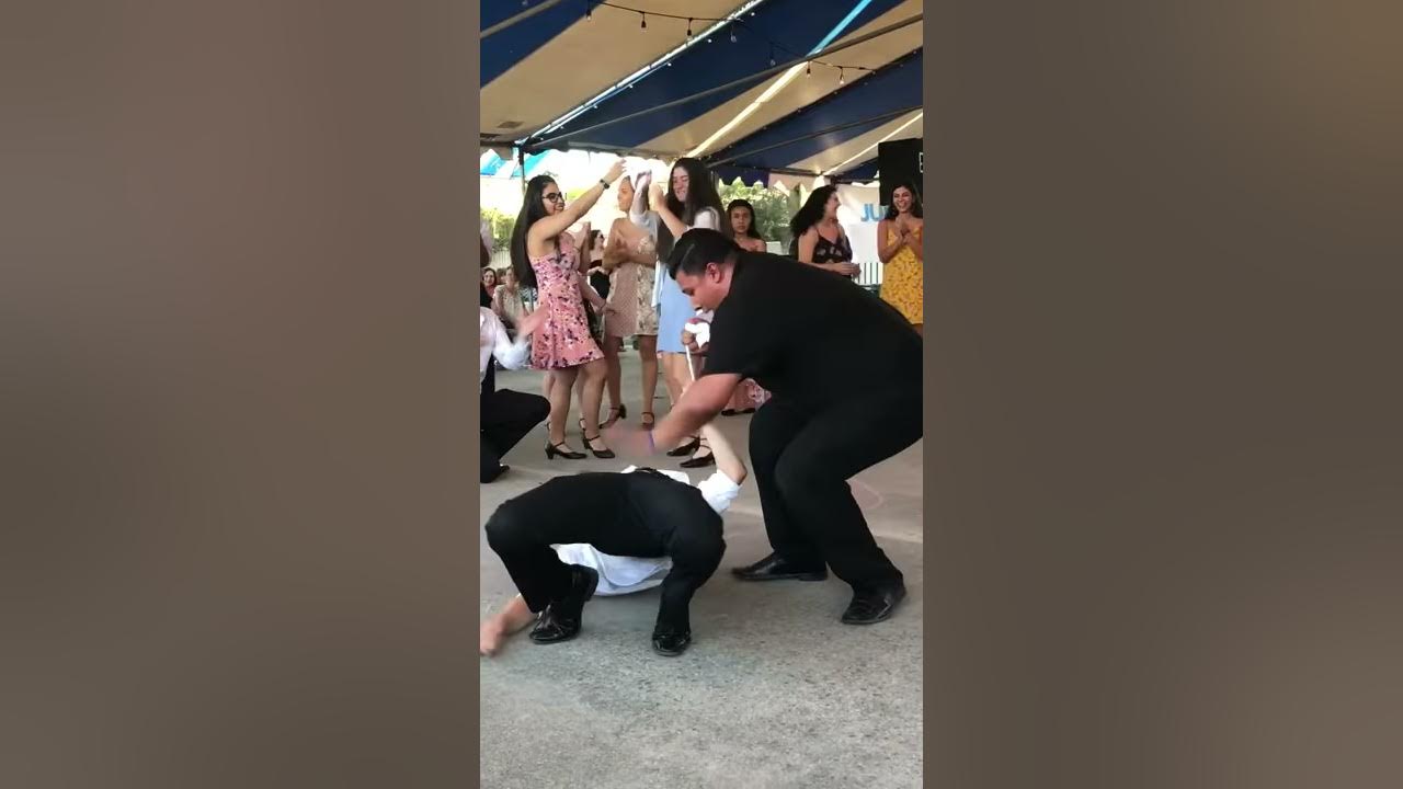 Tsamiko kicks - Greek Dance Τσάμικο φιγούρες