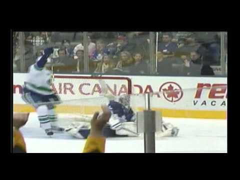 Jannik Hansen burns