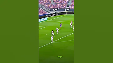 اقترب اعتزال افضل لاعب فالتاريخ 