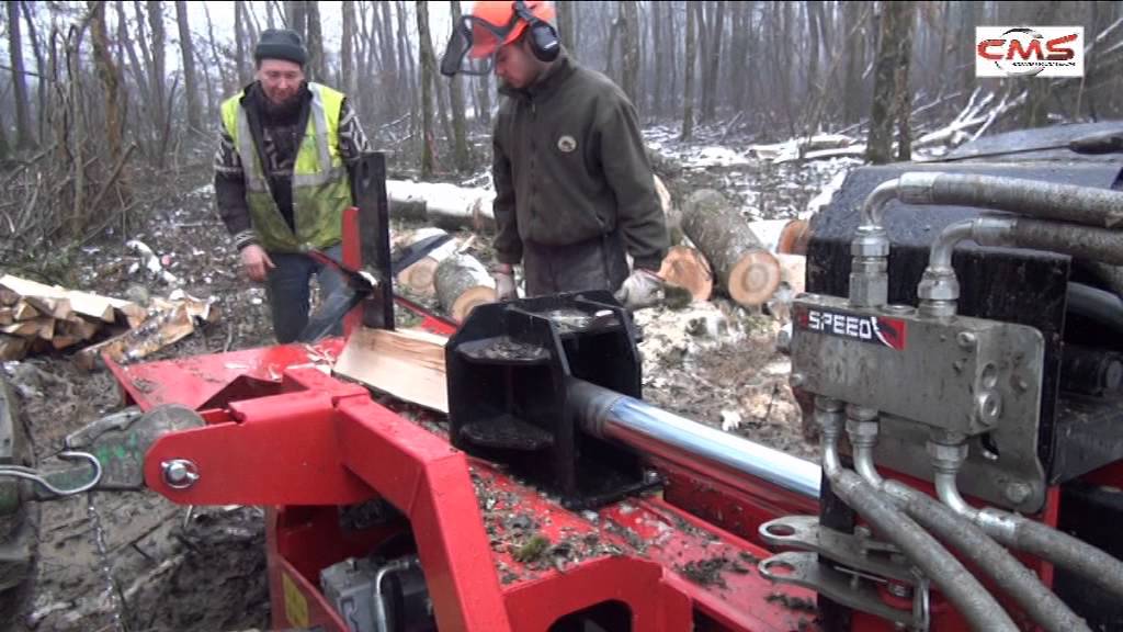 Fendeuse de bûches horizontale 35T CMS en fonctionnement