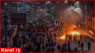 Download Lagu Angry protesters seize Iran’s Abdanan city - Regime forces expelled, government buildings captured MP3