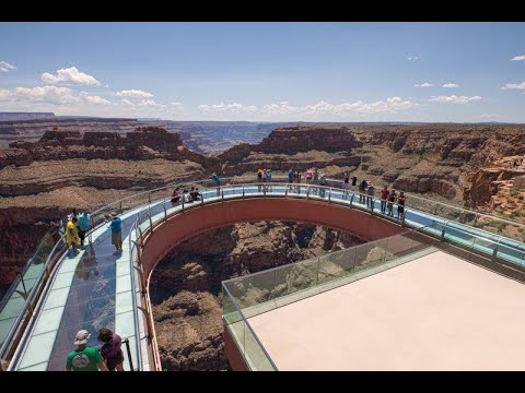 Walk 4,000 ft Above the Grand Canyon on the Skywalk