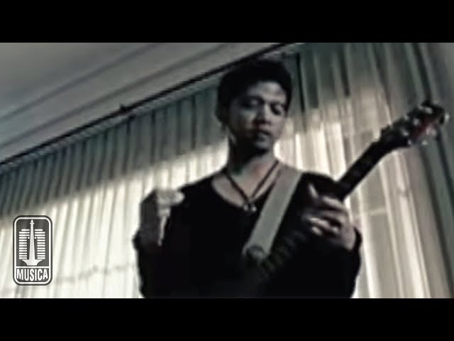 Geisha - Tak Kan Pernah Ada (Official Music Video) class=