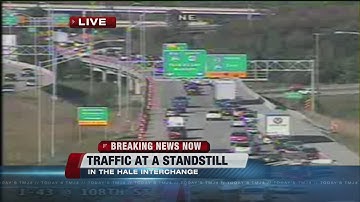 Traffic delayed on I-43 in Greenfield after multi-semi crash