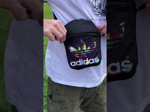 Барсетка через плече \ сумка месенджер \ бананка "Adidas" чорна з брендовим принтом Адідас, видео 1