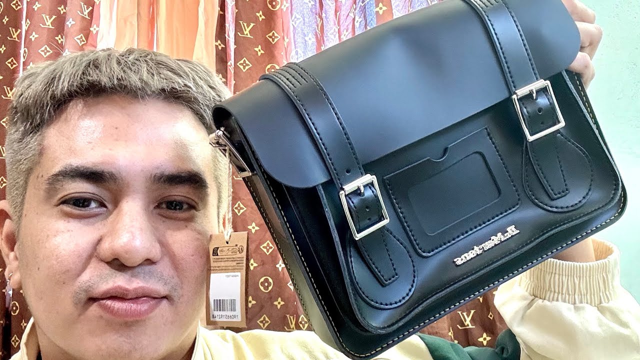 【メンズ】Dr. Martens 11 inch Leather Messenger バッグ Unboxing my new Dr. Martens 11 INCH LEATHER MESSENGER BAG