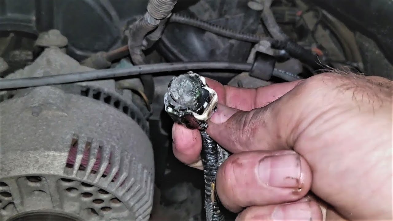 Ford 5.4L extended crank hard start no start diagnosis fix - YouTube