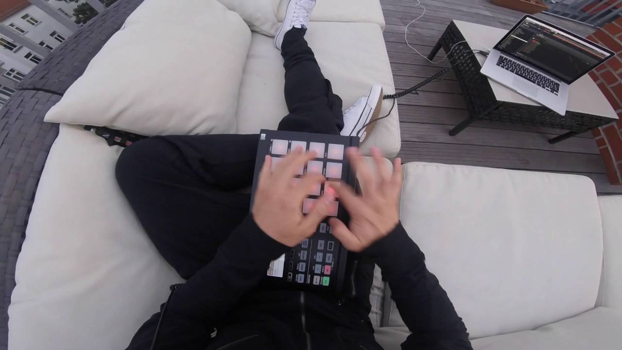 maschine mk2 precio junk-E-cat #instabeats - Black Bird Kit on the roof