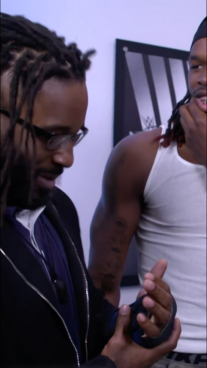 Cedric has Je’Von’s back! ? #WWENXT