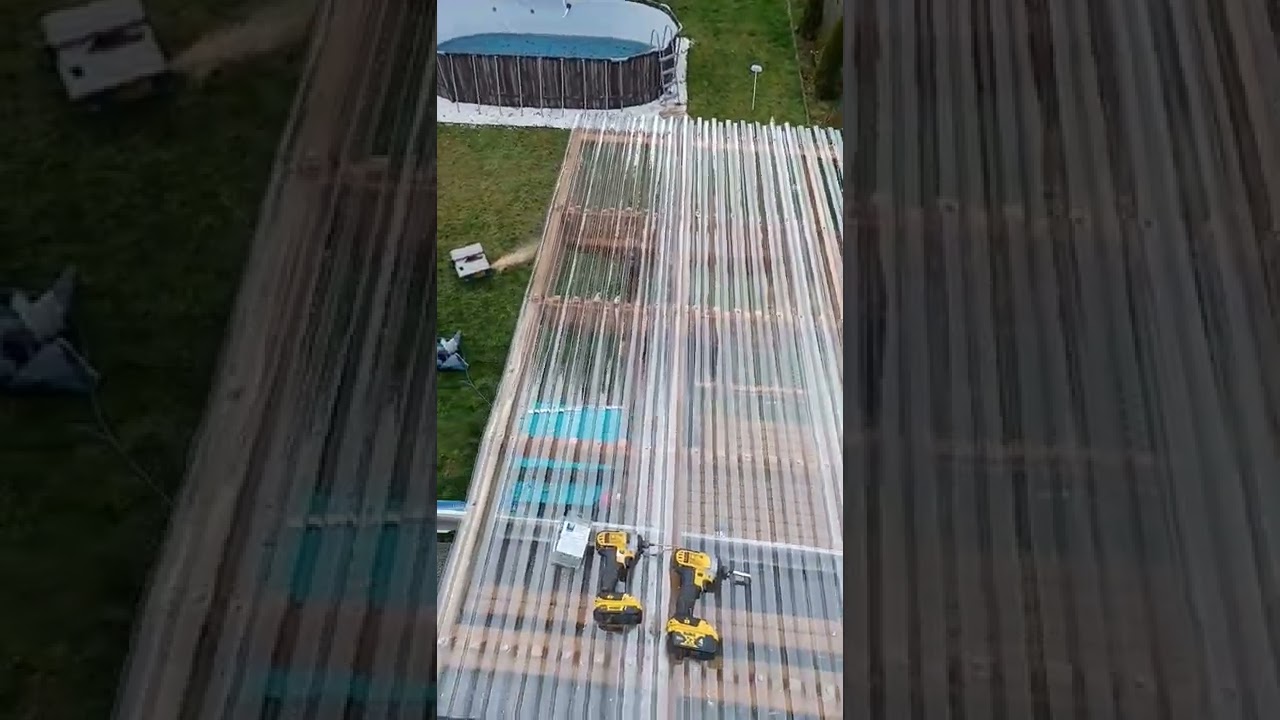 pequeño techo en un un patio (deck)