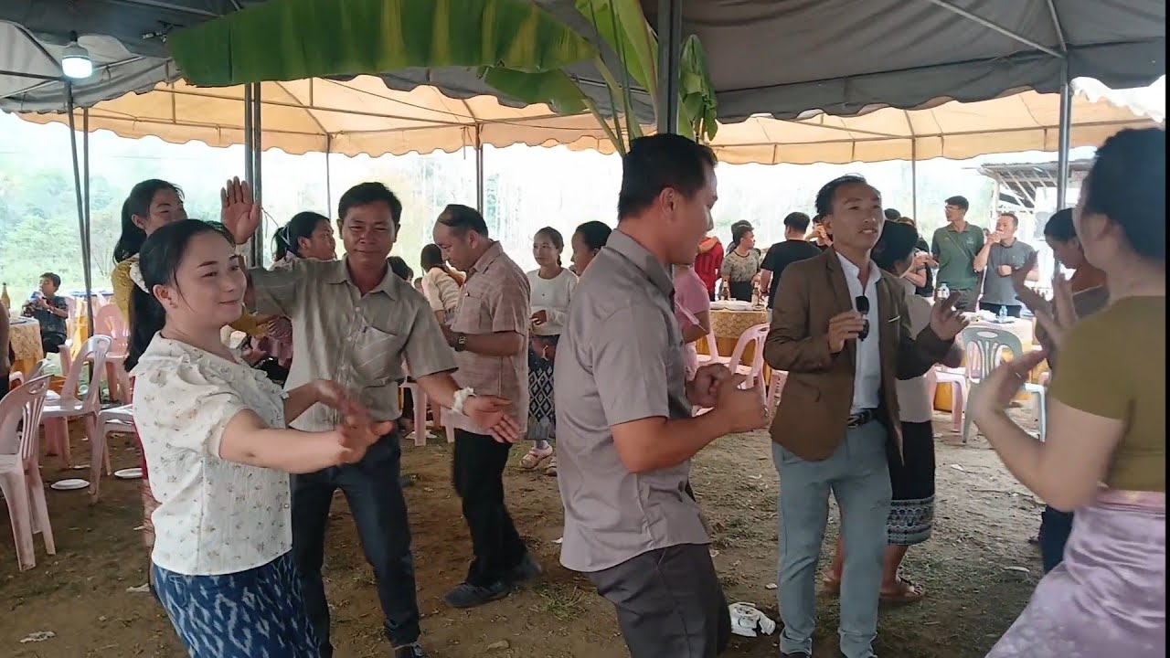 tsav muas thoj hu 2 txoj kauj ເສບສົດ noj tshoob nyob zo Na one ນາອວນ LPB lom zem tiag2.daim#2.2024