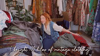 I bought 100 kilos of vintage clothing online