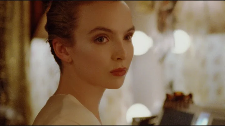 #LOEWE presents Jodie Comer in Either Way a fashio...