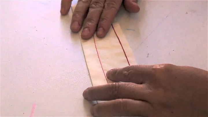 What is the difference between a lock stitch and a straight stitch? (2023)