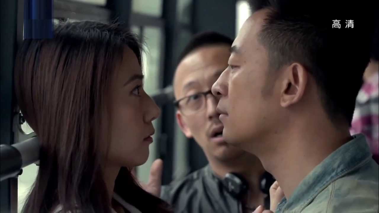 咱们结婚吧 桃子被 知名导演 骚扰果然英雄救美激吻桃子hd Youtube