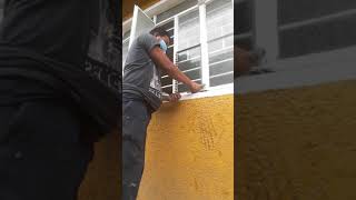 how to repair the steel window glass with glass putty