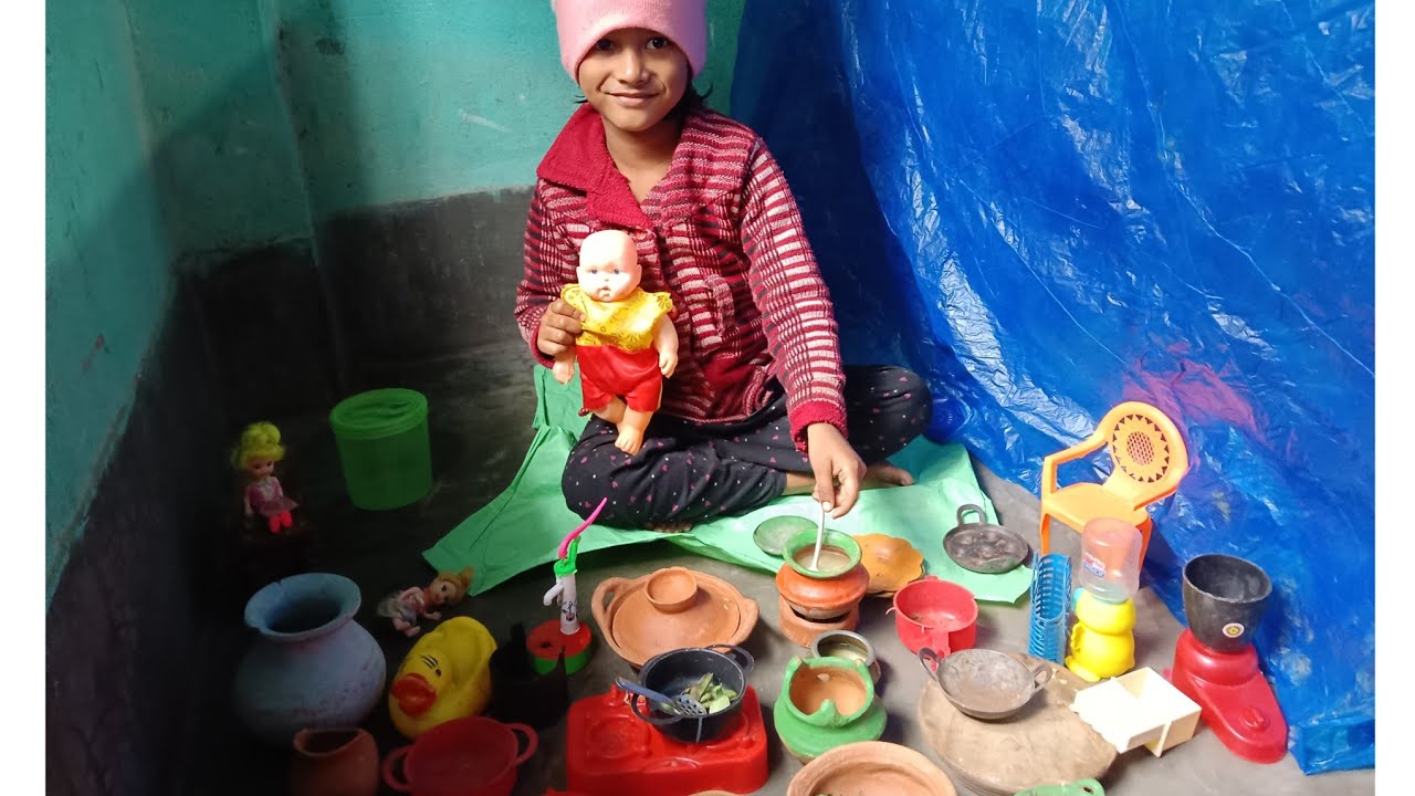  মাহি তাঁর পুতুল ভাইয়ের জন্য সবজি ভাত রান্না করলো।mini kichen/putul khela 
