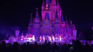 All I Want For Christmas Is You - Mickey and Minnie&#39;s Very Merry Memories Stage Show -Magic Kingdom