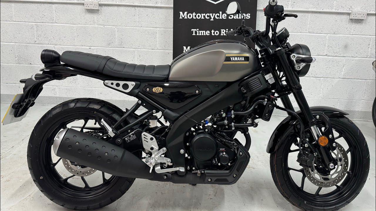 yamaha-xsr125-2025-lunar-grey-walk-around-and-start-up-youtube