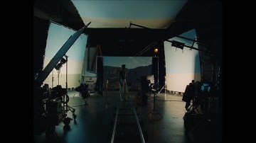 Bluff Bounce - Prologue. An authentic way of bouncing light.