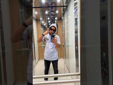 Bahrain Airport Lift Enjoy Time