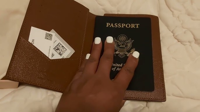 Passport Cover Monogram Eclipse - Travel